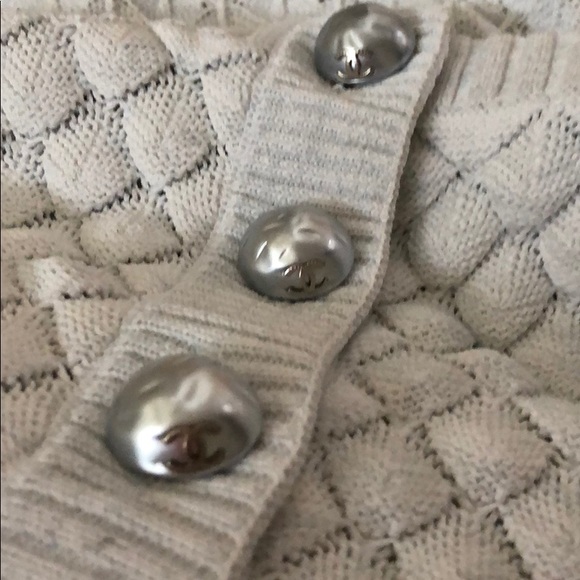 Gorgeous Chanel Dress in Size 40 - Picture 8 of 8